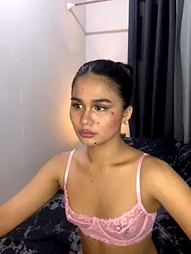 Snapshot of AngelHille chatting on 10.14.25 AngelHille online show from 10.14.25