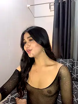 Snapshot of AngelHille chatting on 11.26.25 AngelHille online show from 11.26.25