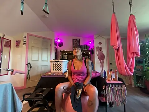 kinkycanner online show from 06.10.26