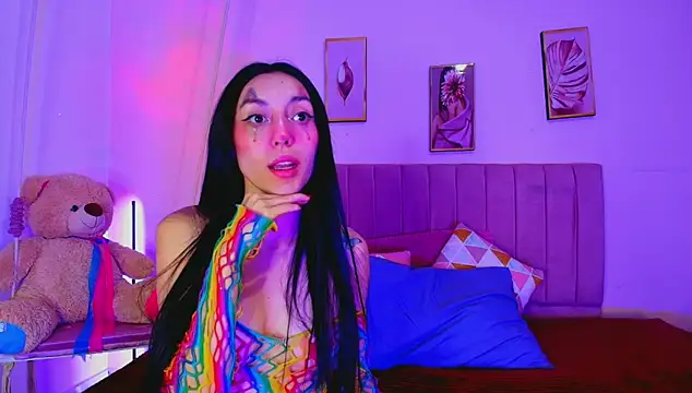 Snapshot of Laia_and_Damian chatting on 10.21.25 Laia and Damian online show from 10.21.25