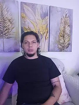 Snapshot of Laia_and_Damian chatting on 11.14.25 Laia and Damian online show from 11.14.25