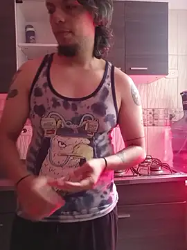 Snapshot of Laia_and_Damian chatting on 11.15.25 Laia and Damian online show from 11.15.25