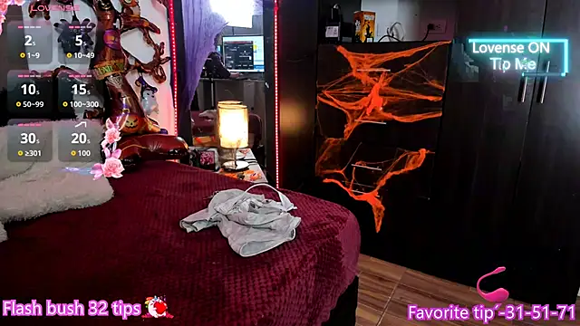 Elisabeth swan online show from 10.24.25