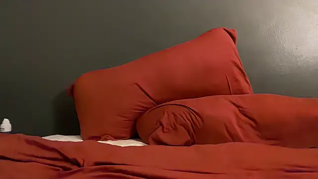 Snapshot of maskedboy1 chatting on 10.26.25 maskedboy1 online show from 10.26.25