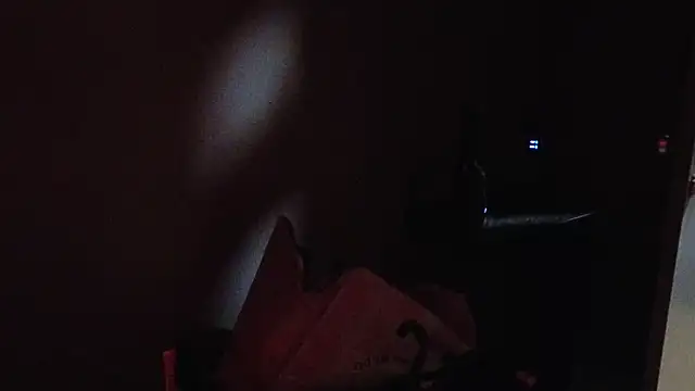 Snapshot of maskedboy1 chatting on 11.01.25 maskedboy1 online show from 11.01.25