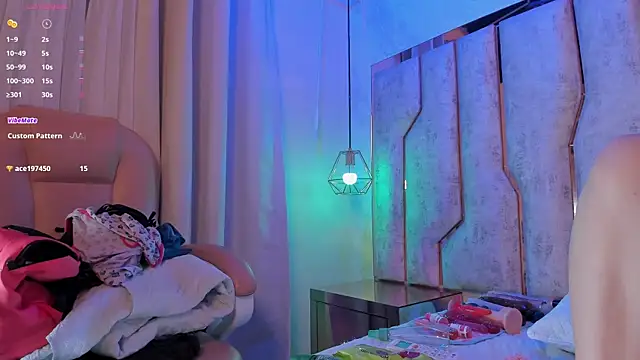 violet sm online show from 09.10.25