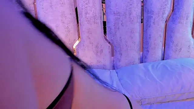 violet sm online show from 10.31.25