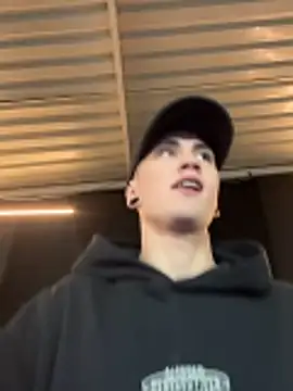 Sebas maverick online show from 04.16.26