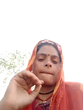 Snapshot of H_seema chatting on 04.10.26 H seema online show from 04.10.26