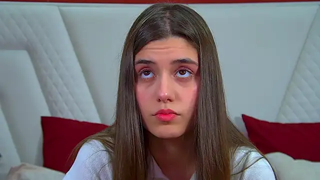 Snapshot of ArianaAllens chatting on 11.22.25 ArianaAllens online show from 11.22.25