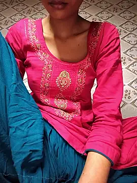 Aidakhan1212 online show from 11.30.25