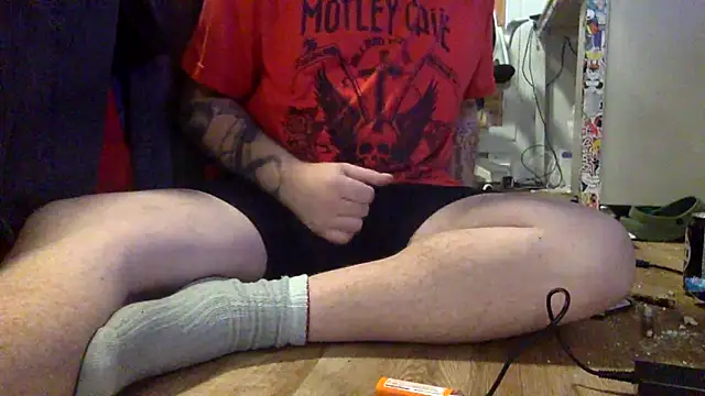 Snapshot of edger4lif3 chatting on 09.29.25 edger4lif3 online show from 09.29.25