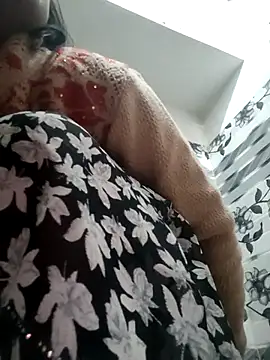 LUCKY cut online show from 02.08.26