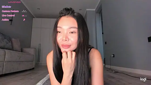 Snapshot of Rem_Esme chatting on 02.25.26 Rem Esme online show from 02.25.26