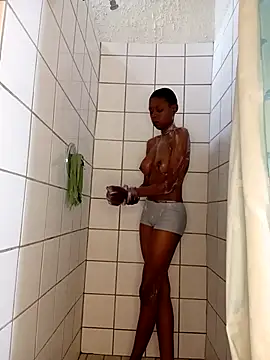 SweetSlenderChoc online show from 04.07.26