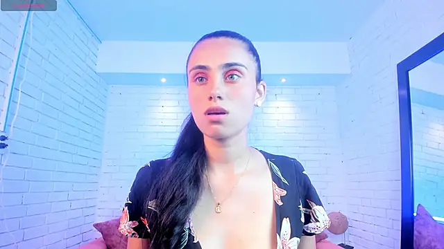 Snapshot of sofiapalacioss chatting on 11.20.25 sofiapalacioss online show from 11.20.25