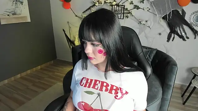 Snapshot of jasmincollin_ chatting on 10.25.25 jasmincollin online show from 10.25.25