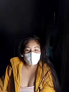 Snapshot of Teena_tiny chatting on 12.21.25 Teena tiny online show from 12.21.25