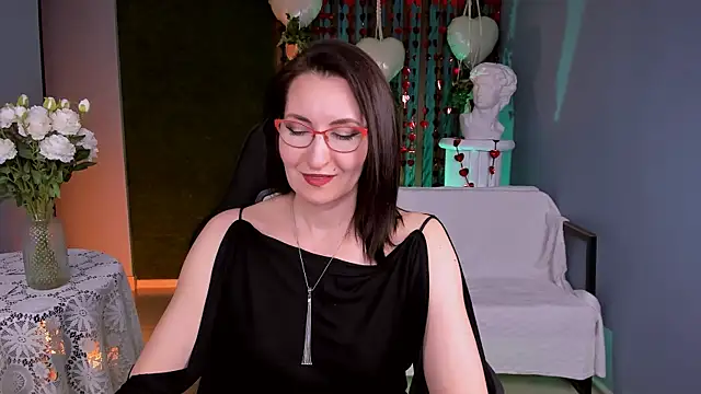 Snapshot of UnaTerra chatting on 02.20.26 UnaTerra online show from 02.20.26