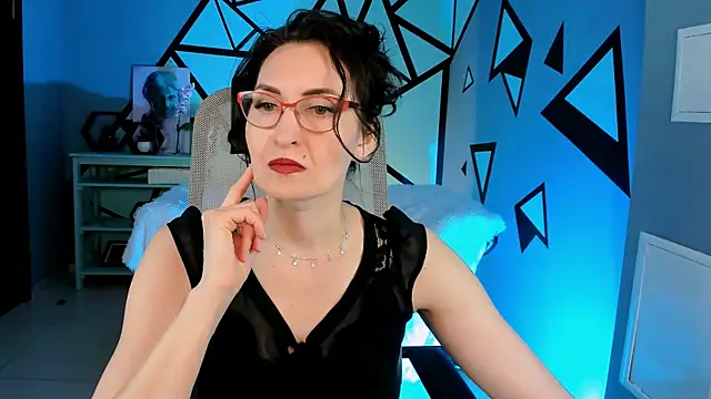 Snapshot of UnaTerra chatting on 03.30.26 UnaTerra online show from 03.30.26