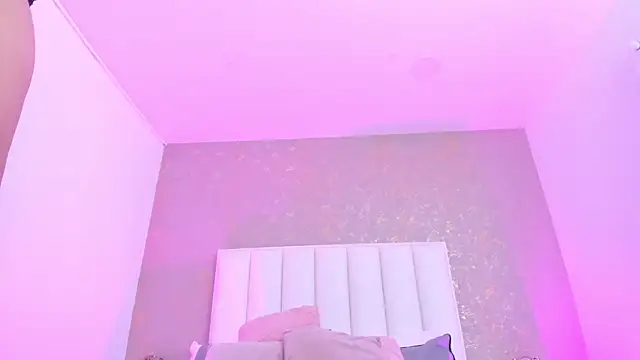 KaylieBrooks online show from 04.15.26