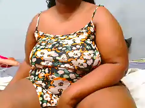 ROYALASS25 online show from 03.22.25