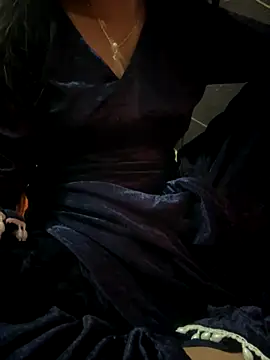 Sexylella143 online show from 12.15.25