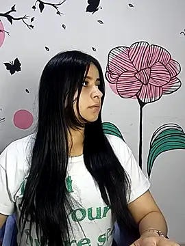 ValerieLove  online show from 10.08.25