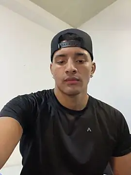 Snapshot of Smith_Fitness chatting on 04.27.26 Smith Fitness online show from 04.27.26