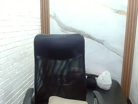 Penelopee Rouse online show from 10.31.25