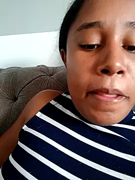 Snapshot of MoniqueMulberry chatting on 11.06.25 MoniqueMulberry online show from 11.06.25