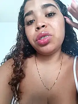 Snapshot of MadissonRizz chatting on 10.21.25 MadissonRizz online show from 10.21.25