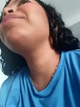 Snapshot of MadissonRizz chatting on 10.28.25 MadissonRizz online show from 10.28.25