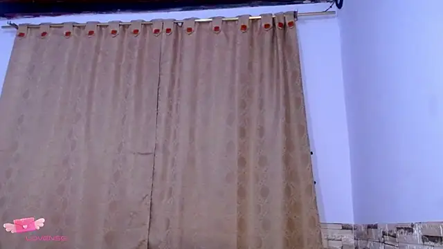 DaraKat18 online show from 11.13.25