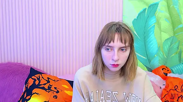 Beverly Gomes online show from 10.19.25