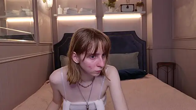 Snapshot of Beverly_Gomes chatting on 04.24.26 Beverly Gomes online show from 04.24.26