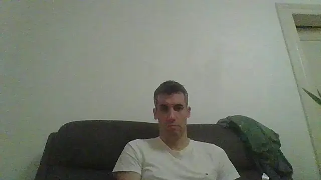 JulioIsHere4you online show from 12.14.25