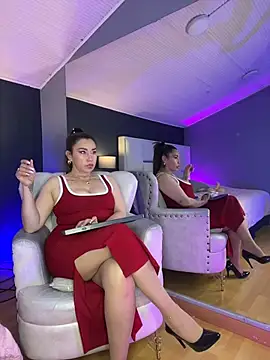 Samantha Milf   online show from 12.18.25