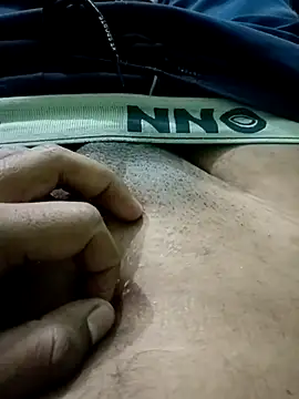 Snapshot of sexy_couple_38 chatting on 11.20.25 sexy couple 38 online show from 11.20.25