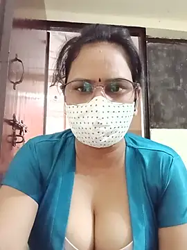 Snapshot of Your-vipasha chatting on 06.08.26 Your-vipasha online show from 06.08.26