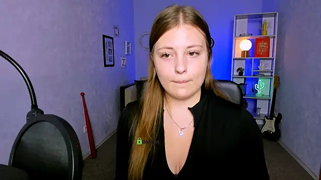 Snapshot of melani_bumm chatting on 11.16.25 melani bumm online show from 11.16.25