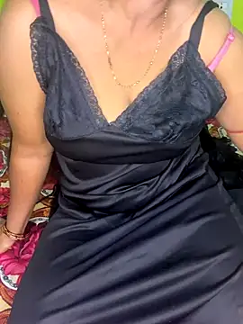 Snapshot of Sexyhotcouples22 chatting on 11.26.25 Sexyhotcouples22 online show from 11.26.25