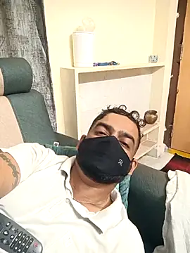 Snapshot of demon_royal chatting on 10.07.25 demon royal online show from 10.07.25