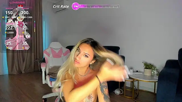 Snapshot of Anya_Belle chatting on 12.15.25 Anya Belle online show from 12.15.25