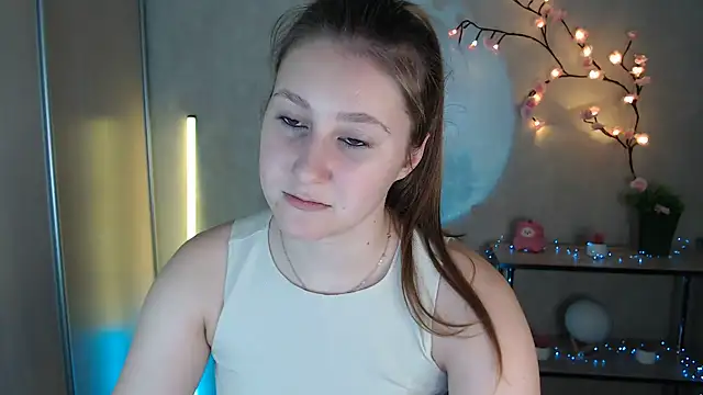 Snapshot of Milka_kamila chatting on 06.18.26 Milka kamila online show from 06.18.26