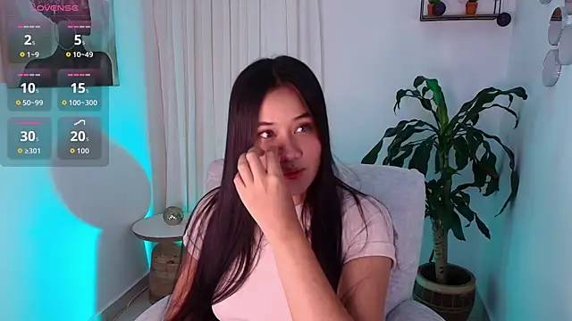 Snapshot of AlisxxnFx chatting on 11.07.25 AlisxxnFx online show from 11.07.25