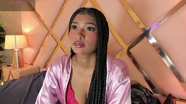 Snapshot of SophiaBloss chatting on 10.30.25 SophiaBloss online show from 10.30.25