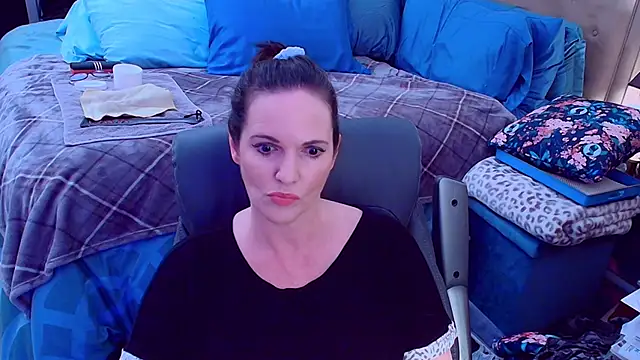 Snapshot of ninajaymes chatting on 02.25.26 ninajaymes online show from 02.25.26