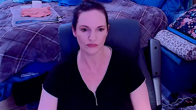 Snapshot of ninajaymes chatting on 07.18.26 ninajaymes online show from 07.18.26