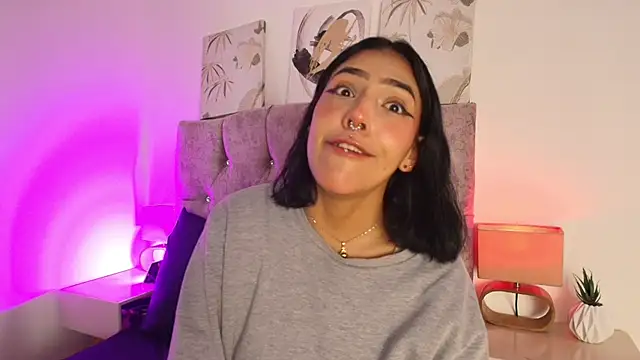 Dulce Bella  online show from 02.23.26